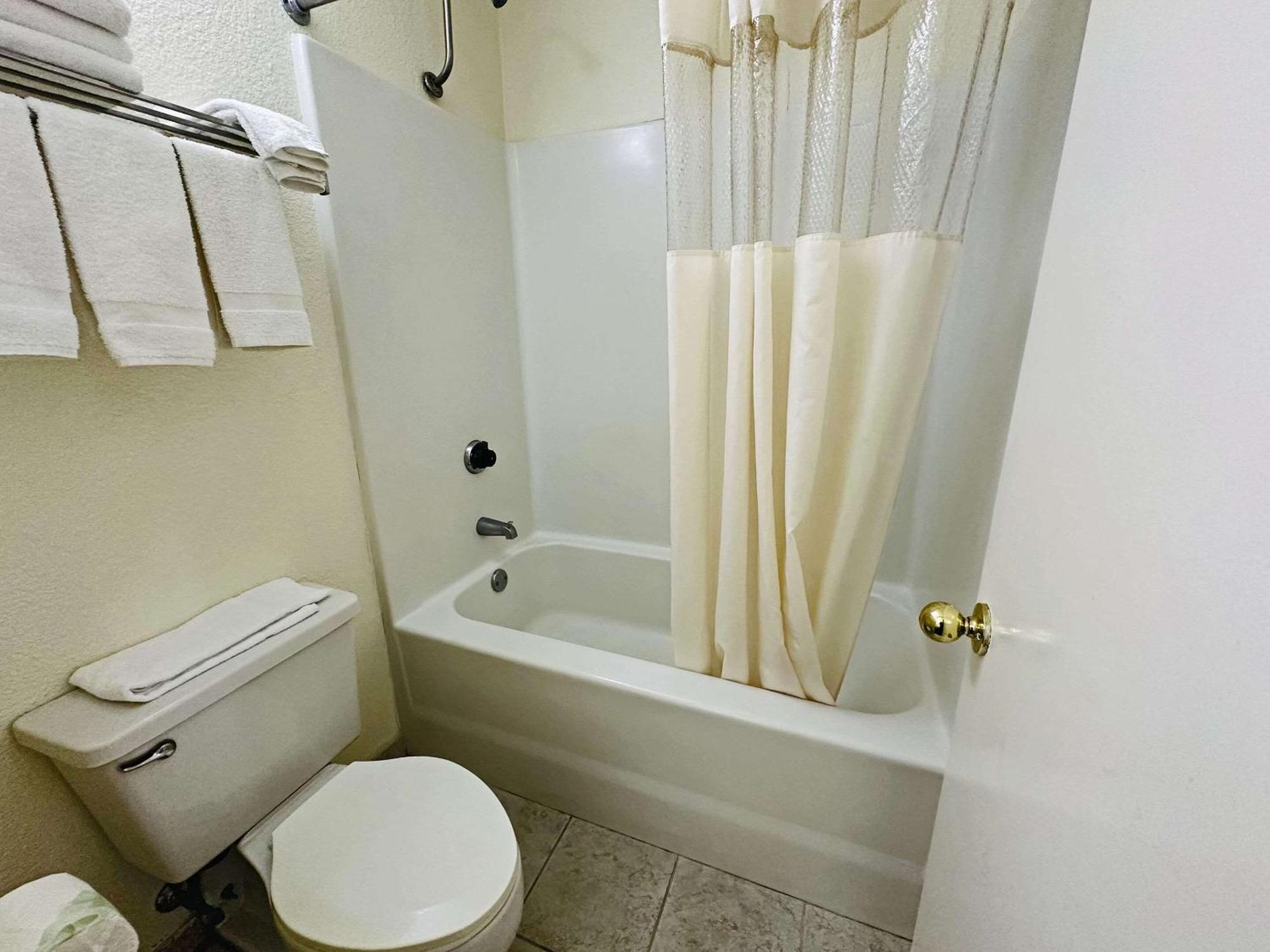 Econo Lodge Kannapolis Luaran gambar