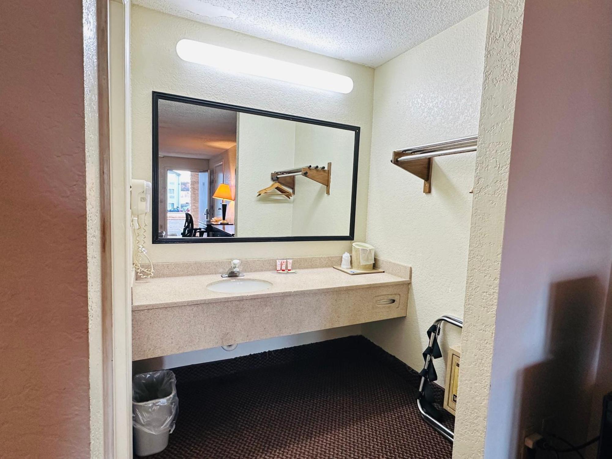 Econo Lodge Kannapolis Luaran gambar
