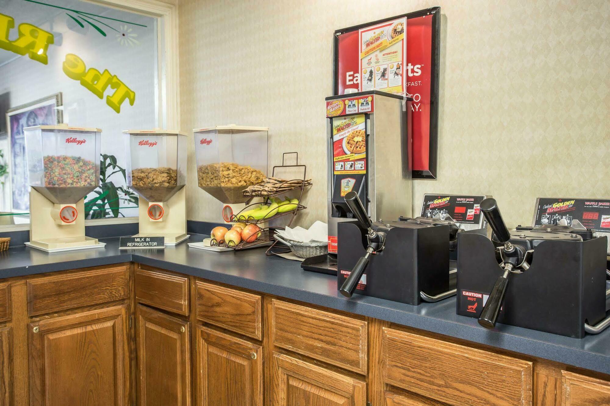 Econo Lodge Kannapolis Luaran gambar