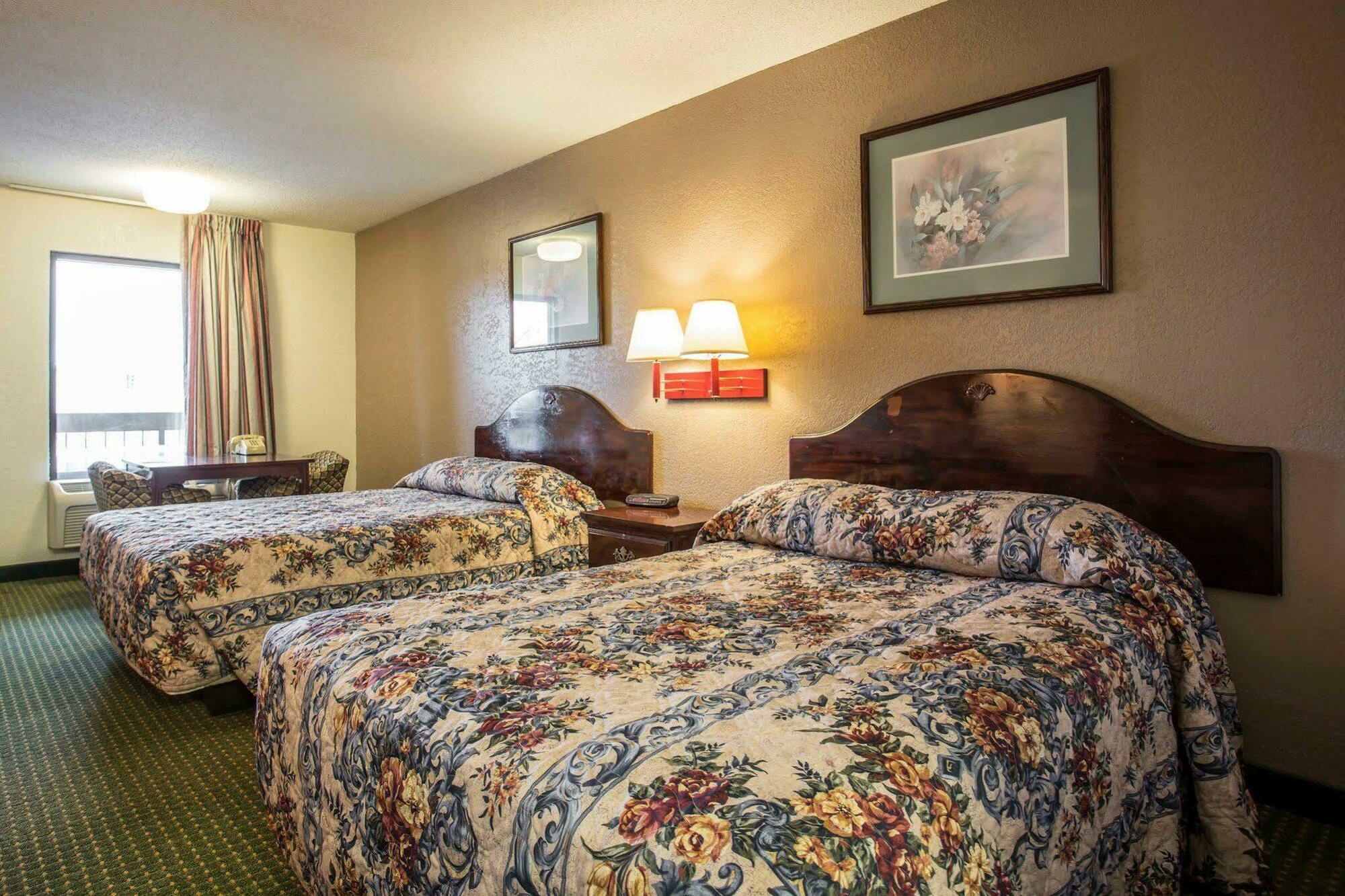 Econo Lodge Kannapolis Luaran gambar
